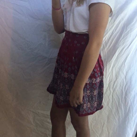 Red and blue skirt! - Picture 2 of 2